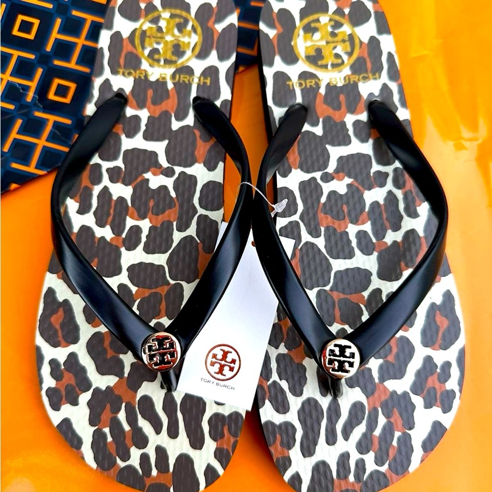 NWT Tory Burch Thin Flip Flop Sandals Animal Leopard PVC/EVA Gold Logo Sz 6